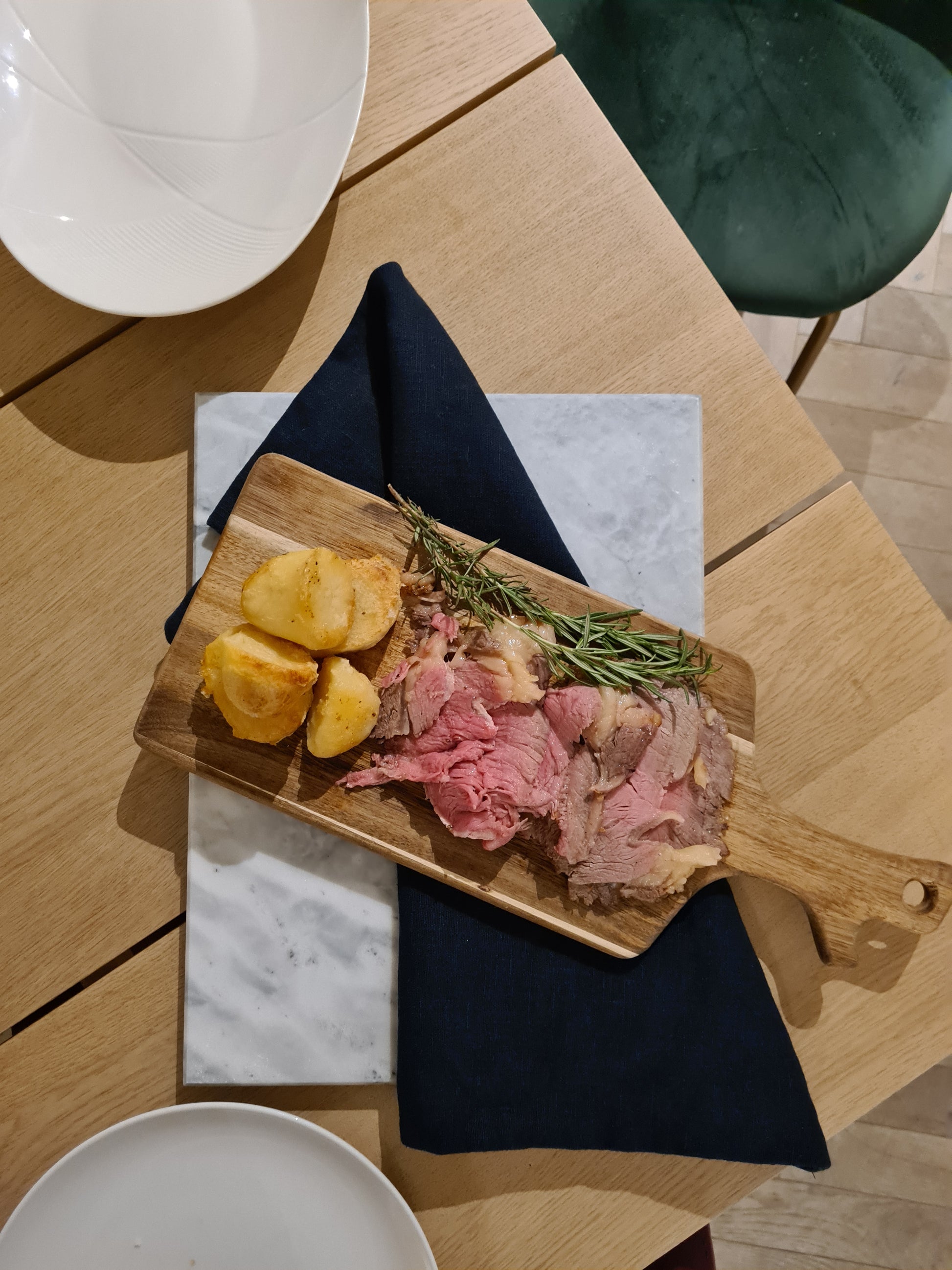 2.5kg Full Beef Striploin Joint - Gilligan's Farm