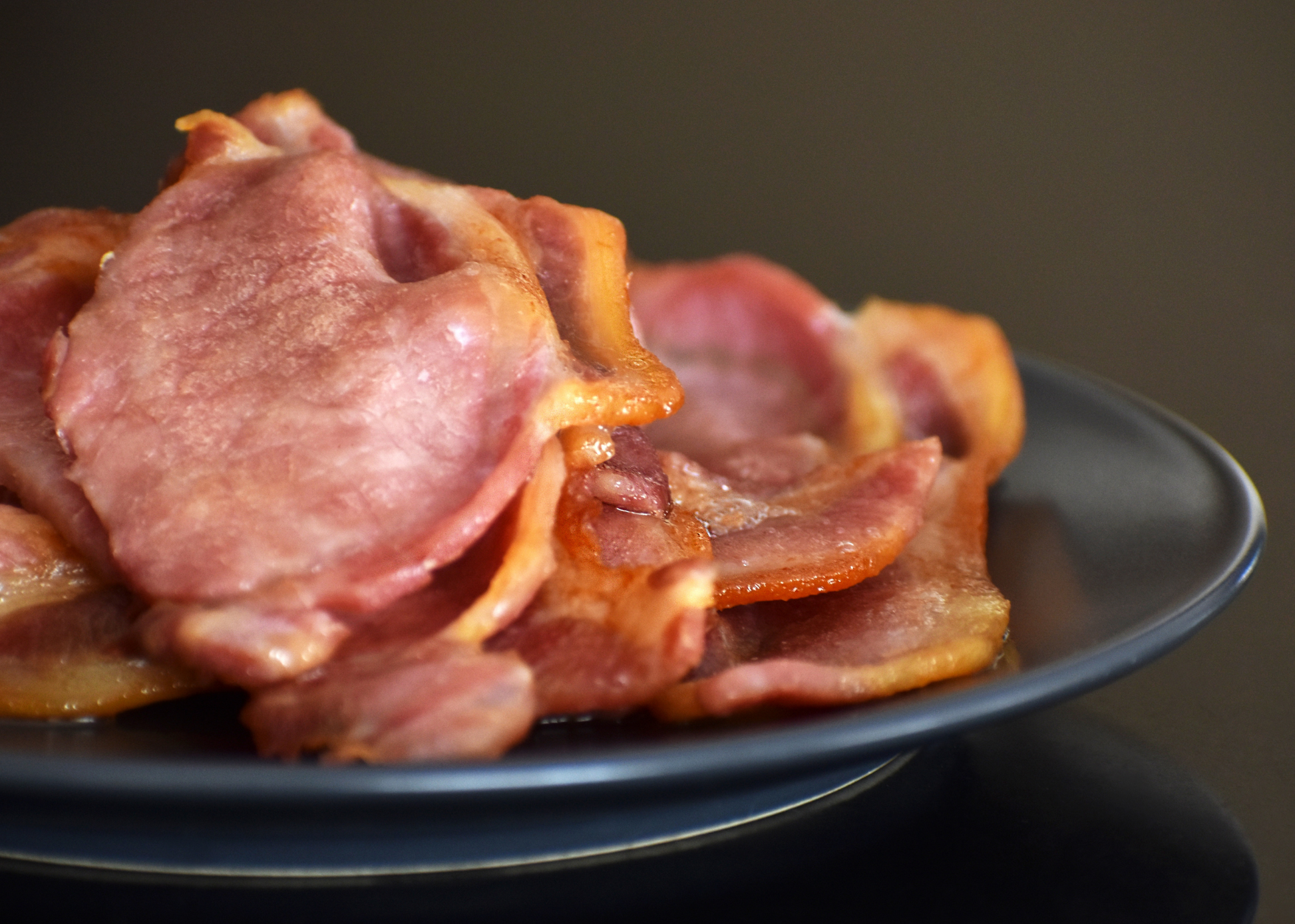 Sweet Cure Smoked Back Rashers 300g - Gilligan's Farm